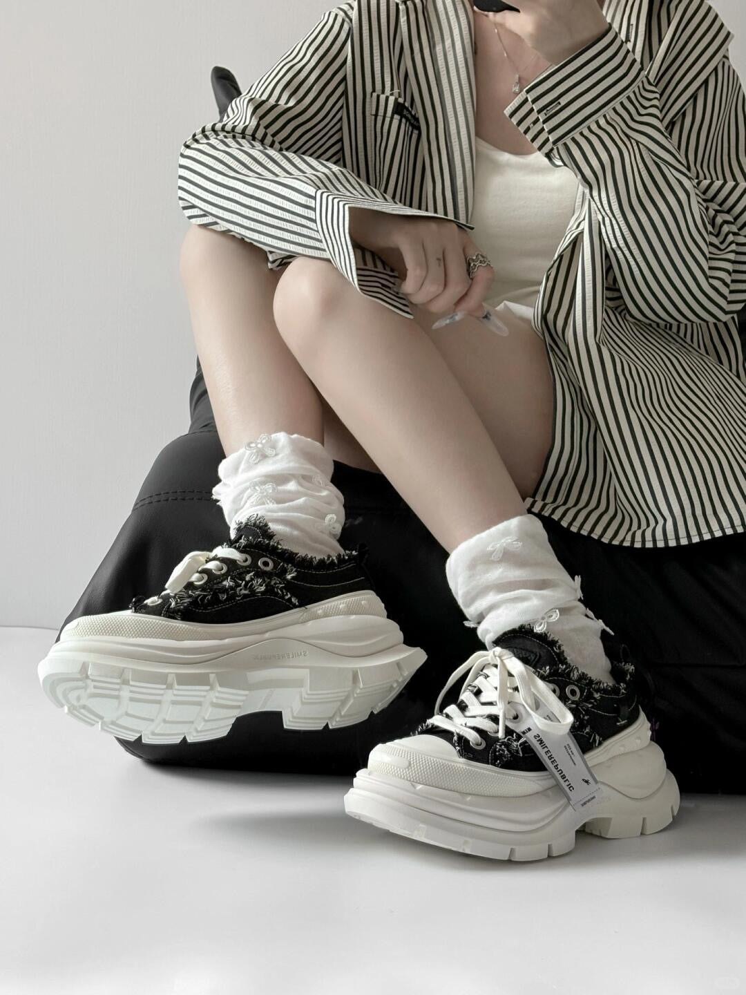 2.0 Classic Black White Low Top Sneaker