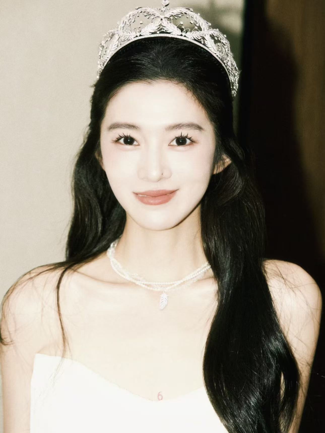 Hefang Moonlight Feather Necklace & Earrings