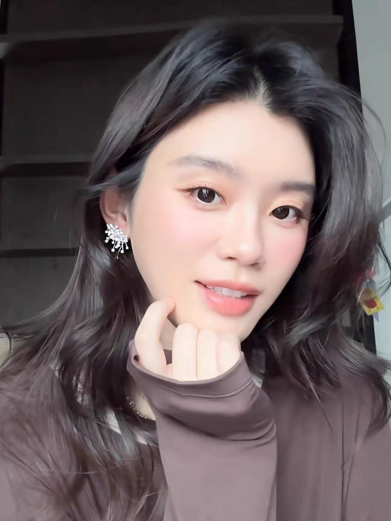 Hefang Sparkling Nebula Earrings (earrings/clip-on)