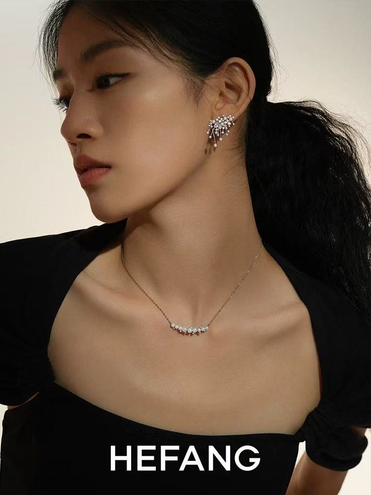 Hefang Sparkling Nebula Earrings (earrings/clip-on)