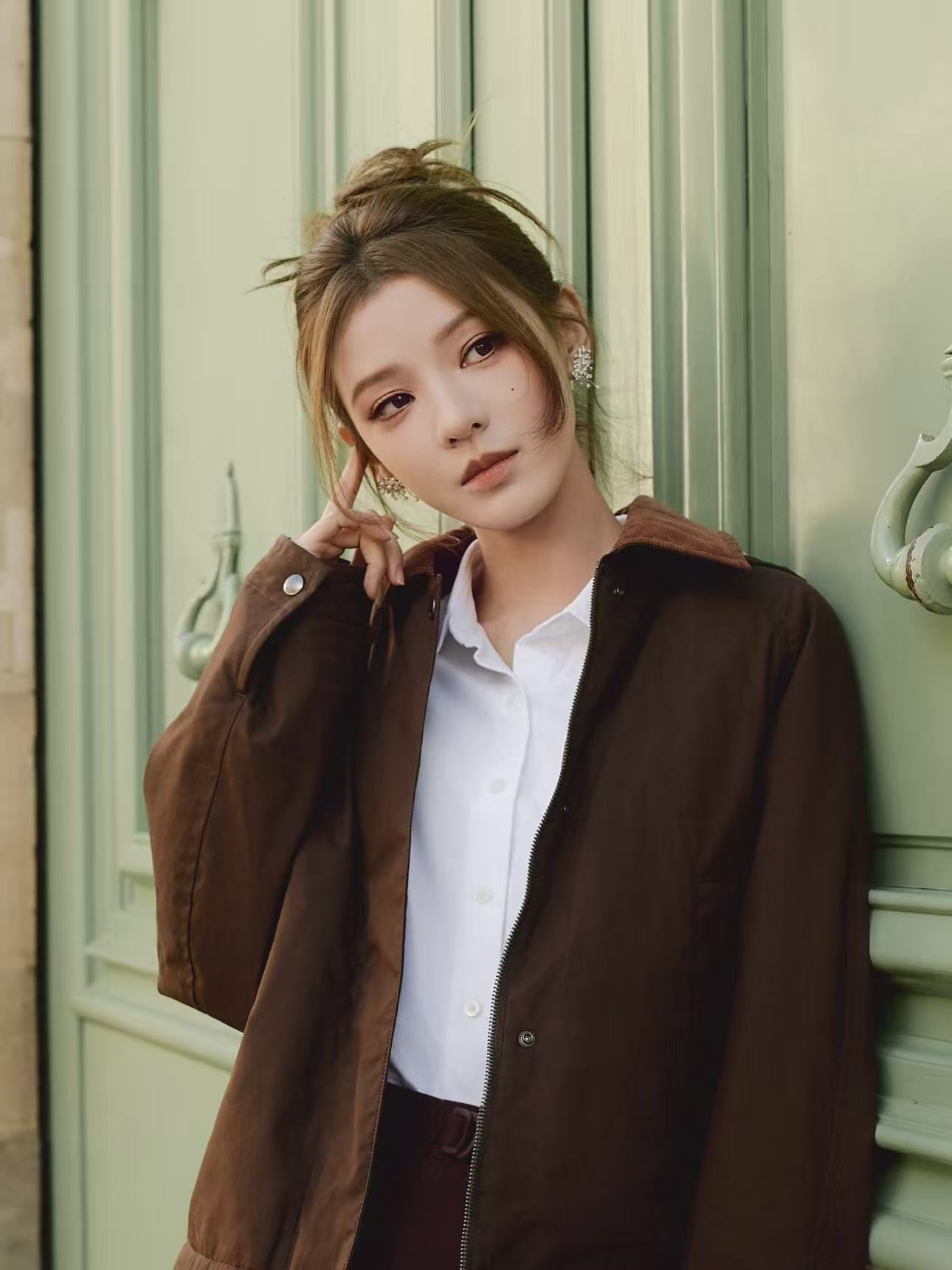 Hefang Sparkling Nebula Earrings (earrings/clip-on)