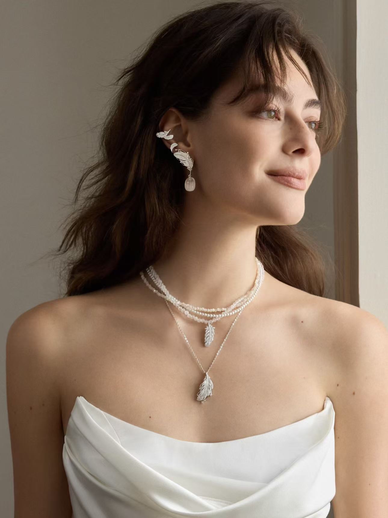 Hefang Moonlight Feather Necklace & Earrings